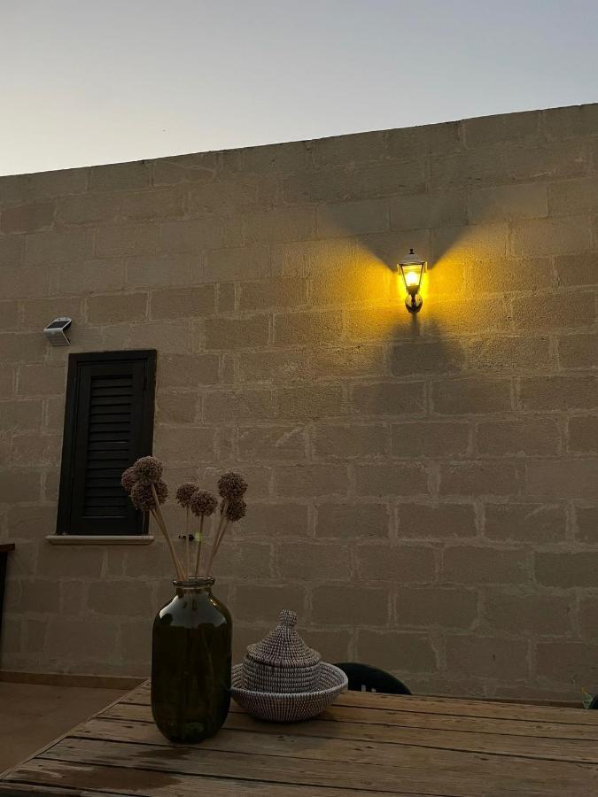 شقة La Finestra A Tramontana فافينانا المظهر الخارجي الصورة